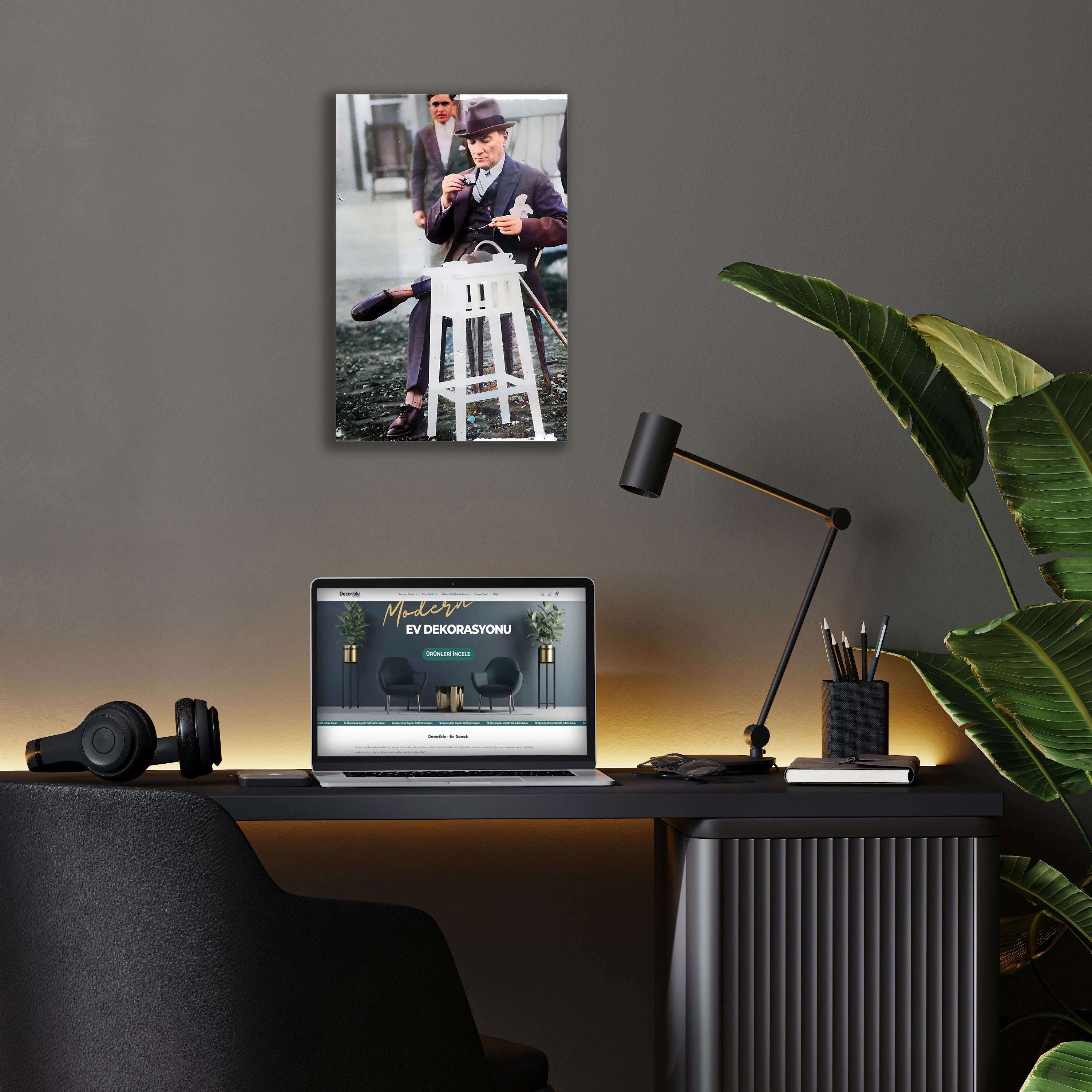 Atatürk Türk Kahvesi İçerken Cam Tablo